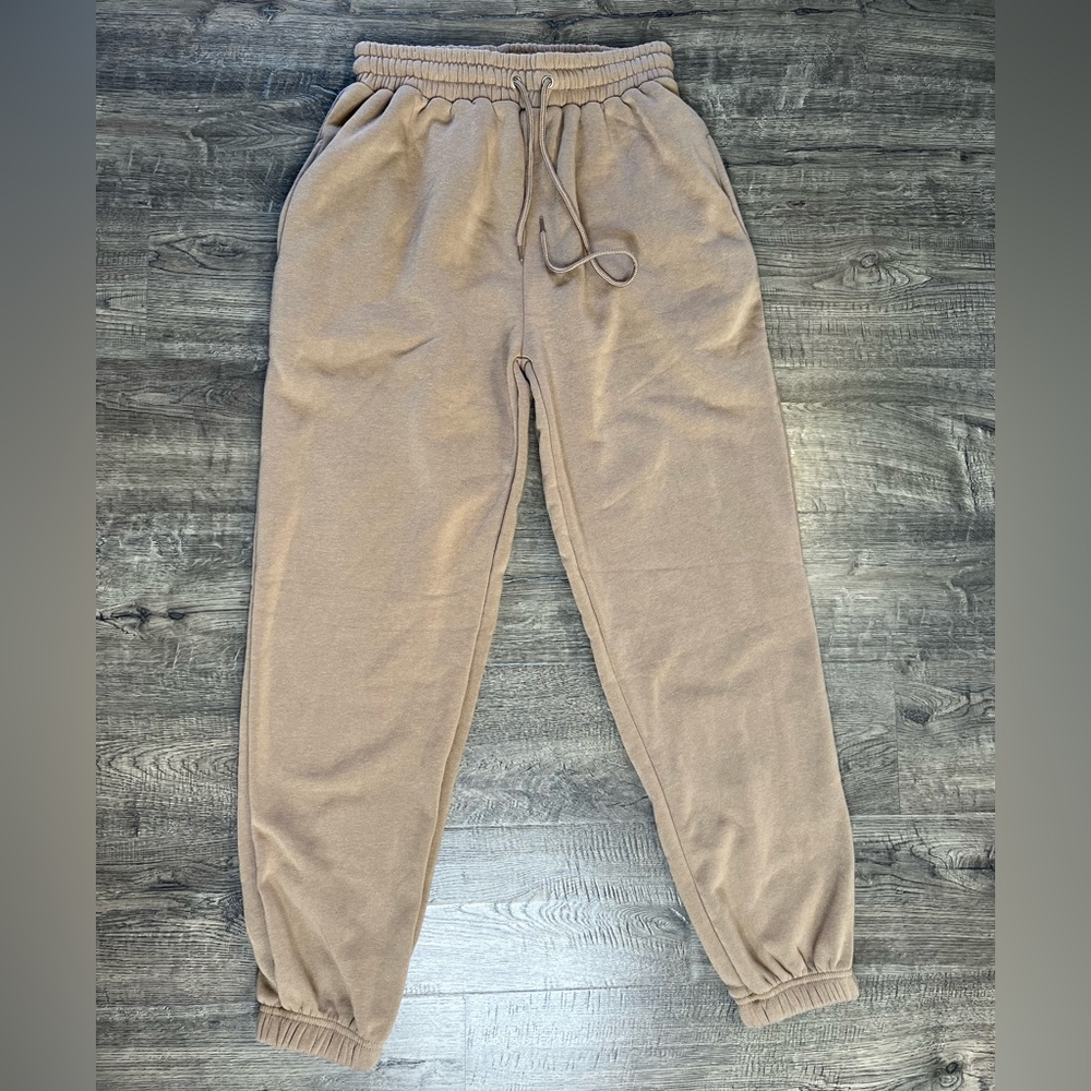 Concept Tan nude Joggers Size Large